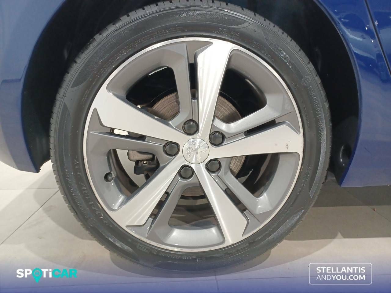 Peugeot 308  5p  1.2 PureTech 96KW (130CV) S&S Allure 18