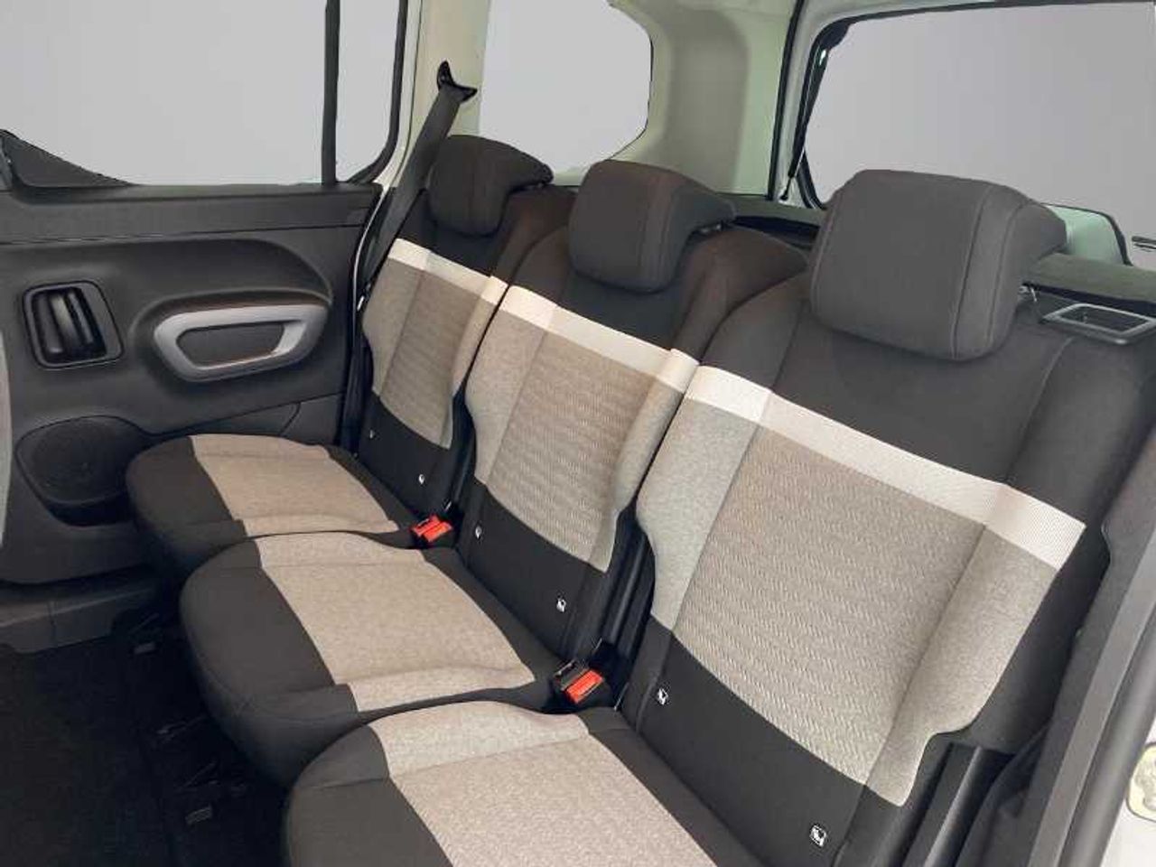 Citroën Berlingo Nuevo  Talla M BlueHDi 100 S&S 6v PLUS M1 17