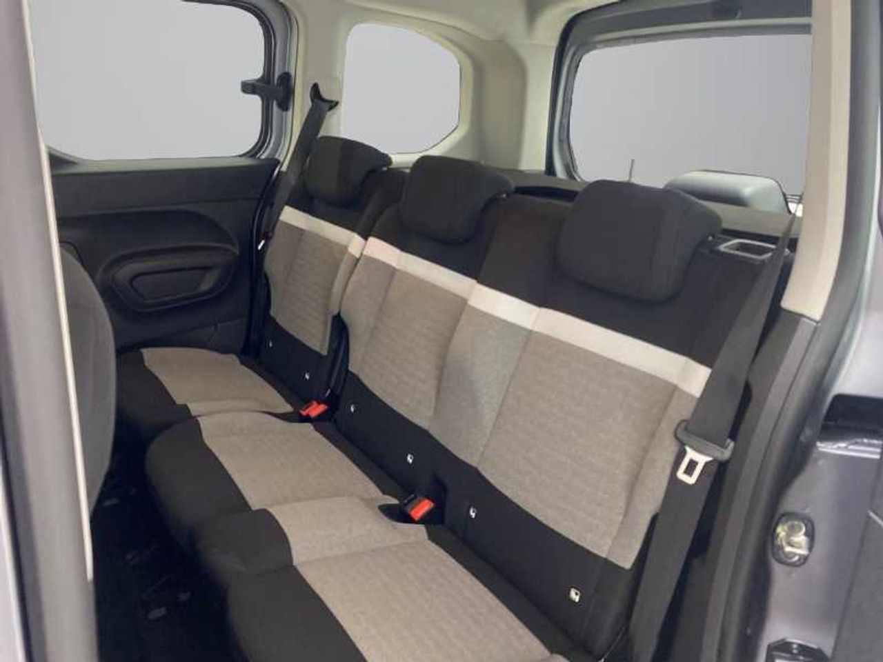 Citroën Berlingo Nuevo  Talla M BlueHDi 100 S&S 6v PLUS M1 17