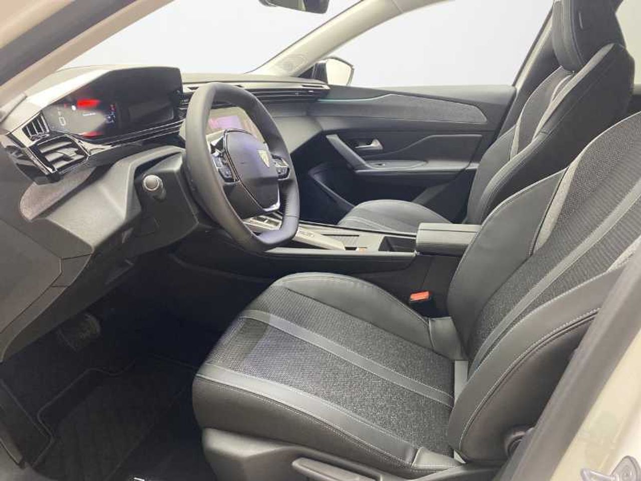 Peugeot 308 Nuevo  5p Allure BlueHDi 130 S&S EAT8 15