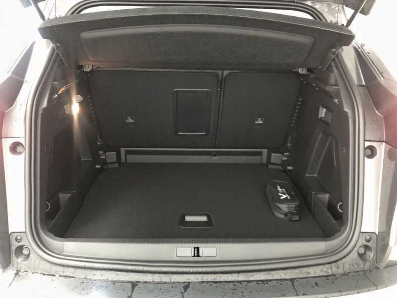 Peugeot 3008 NSUV  Allure Pack Gasolina 130 S&S 6 Vel. MAN 18