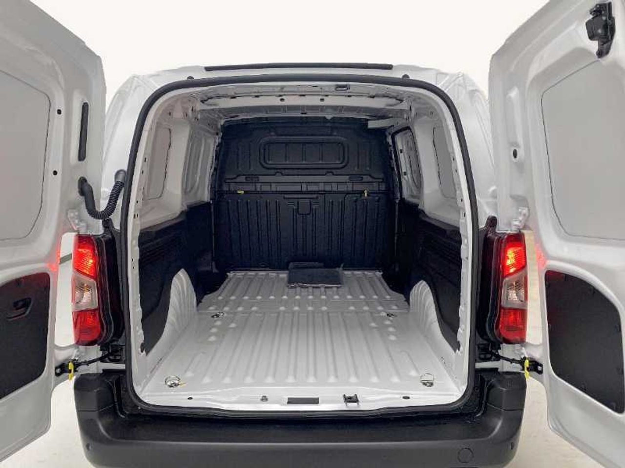 Citroën Berlingo Nuevo  VAN FURGON ESTÁNDAR Talla XL BlueHDi 100 S&S 3 PLAZAS 18