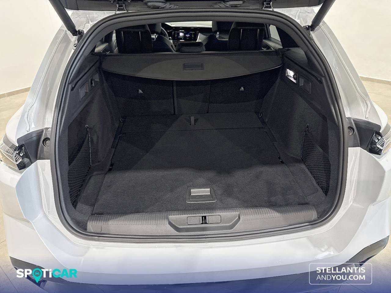 Peugeot 308  SW  Hybrid 136 e-DCS6 GT 11