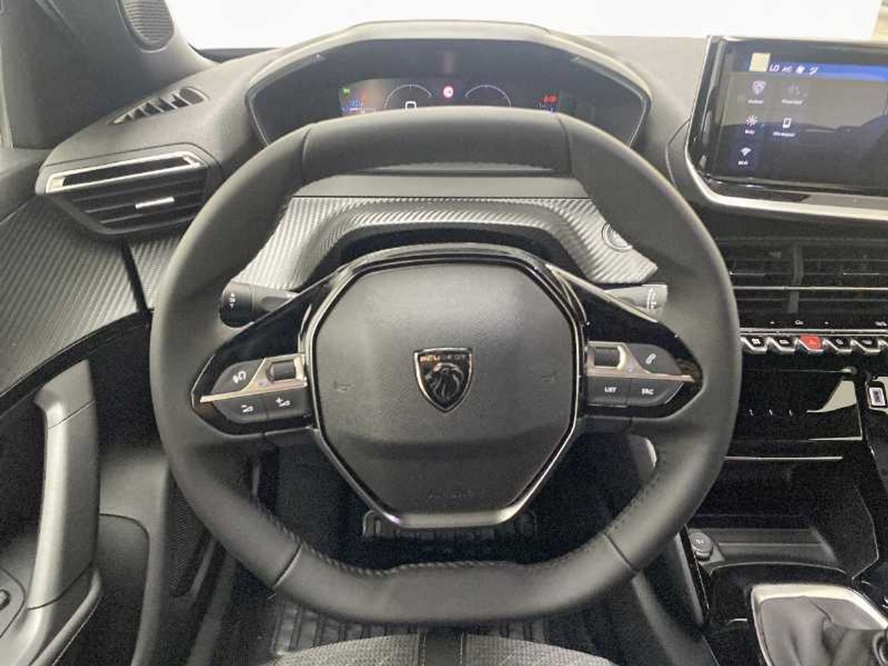 Peugeot 2008 NSUV  Allure Gasolina 100 S&S 6 Vel. MAN 24