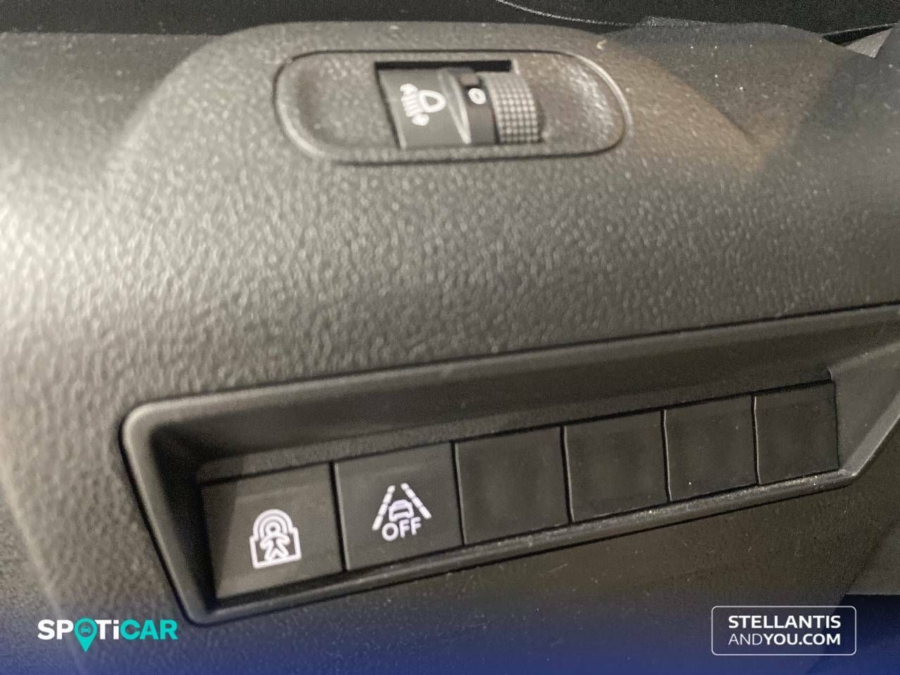 Peugeot Rifter   Standard BlueHDi 96kW Allure Pack 22