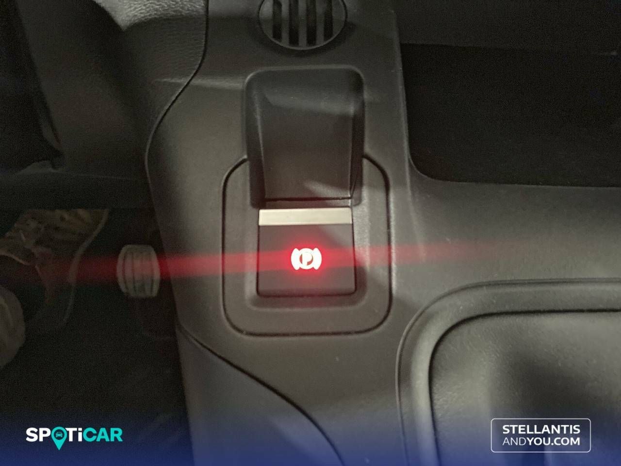 Peugeot Rifter   Standard BlueHDi 96kW Allure Pack 26
