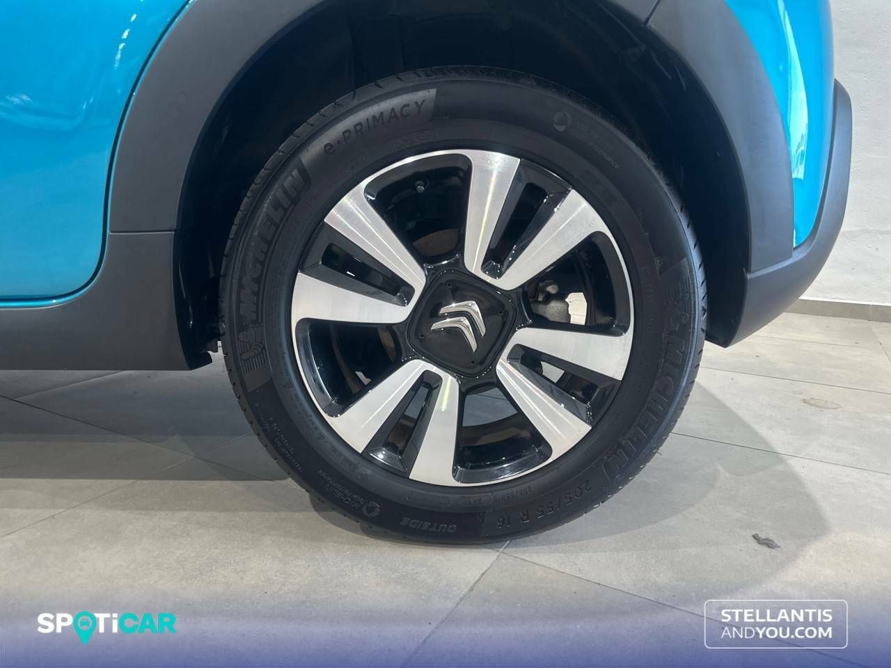 Citroën C3  BlueHDi 75KW (100CV) S&S Shine 18