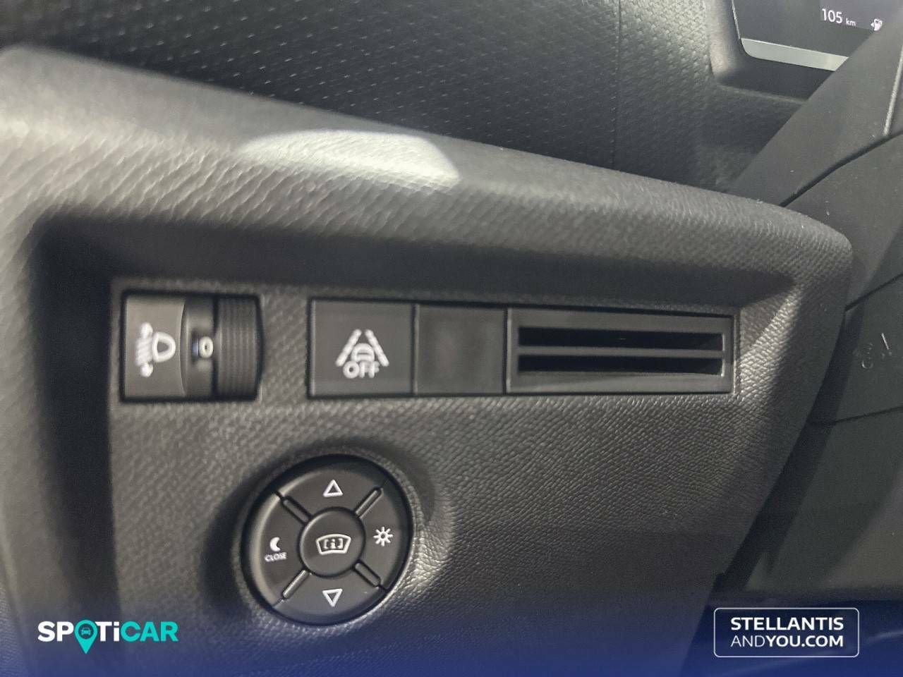Citroën C4  PureTech 130 S&S EAT8 Shine 26