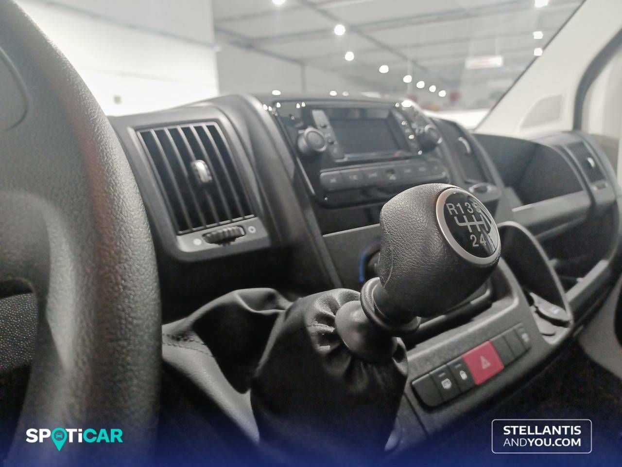 Citroën Jumper  3.3 L2 H2 BHDI 103kW (140CV) S&S 6 V. M - 30