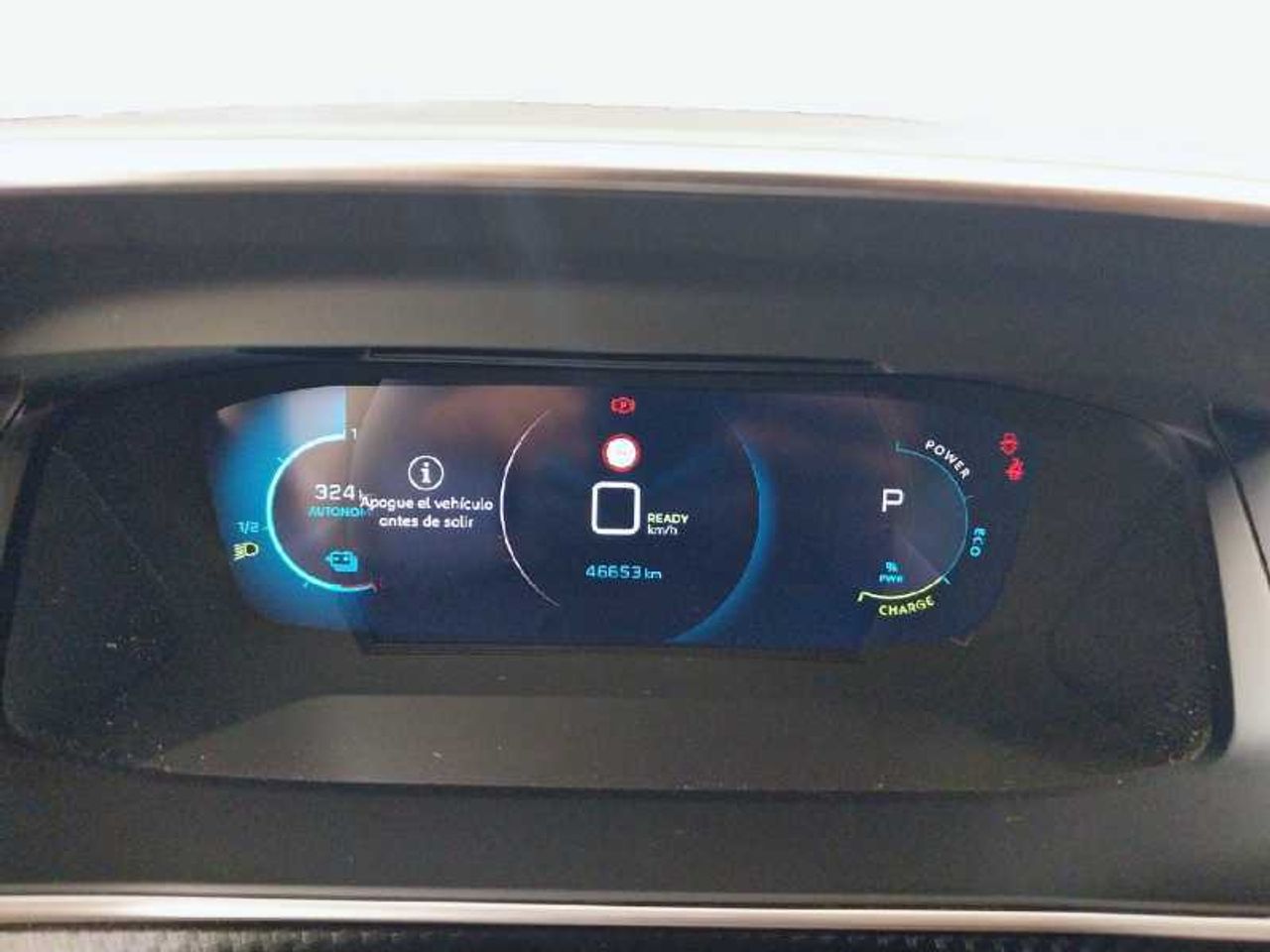 Peugeot 2008 SUV  Allure Pack Eléctrico 136 (100 Kw)   22