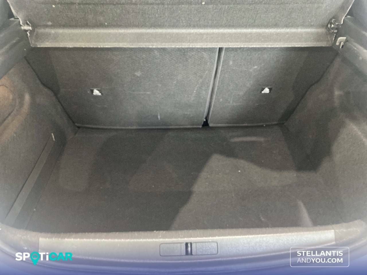 Peugeot 208  PureTech 73kW (100CV) EAT8 Allure Pack 11