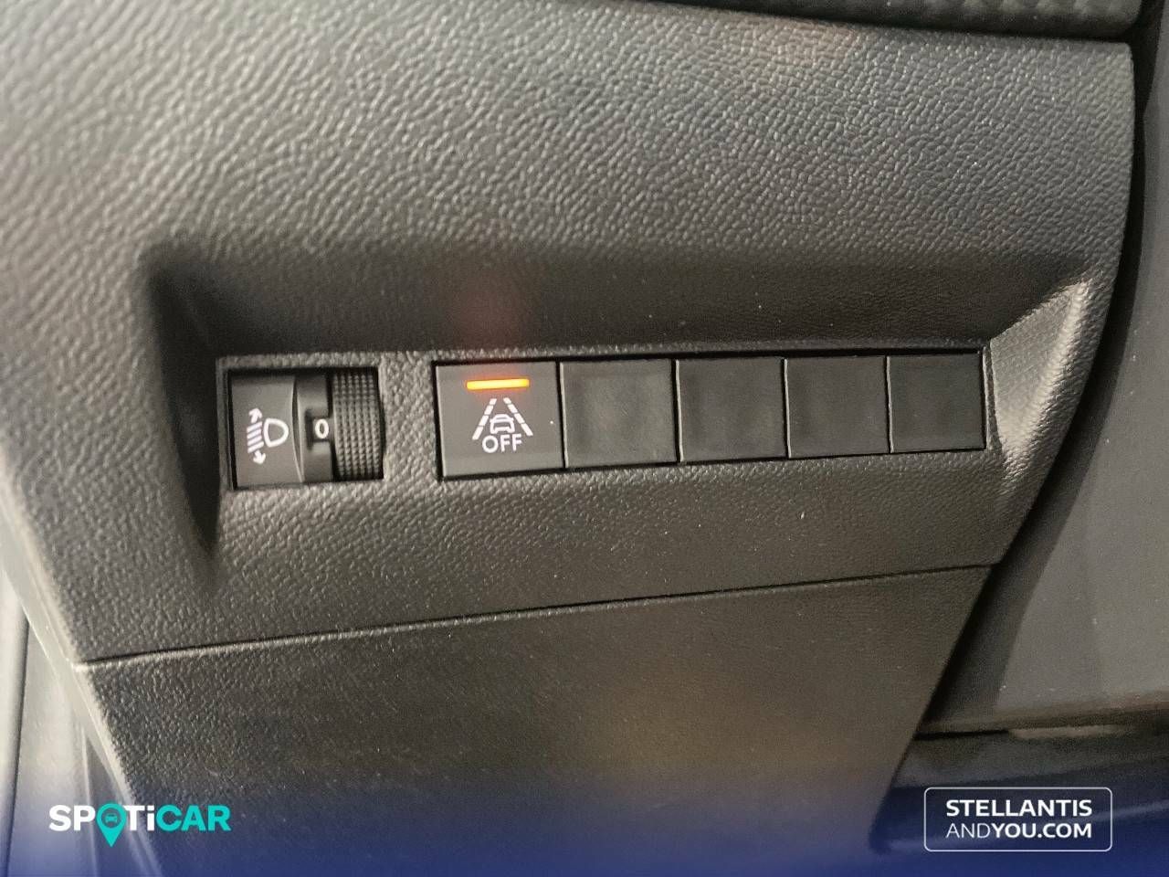 Peugeot 208  PureTech 73kW (100CV) EAT8 Allure Pack 22