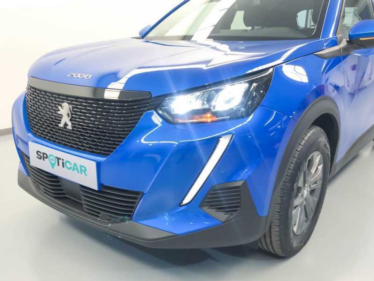 Peugeot 2008 SUV  Active Pack Gasolina 100 S&S 6 Vel. MAN  26