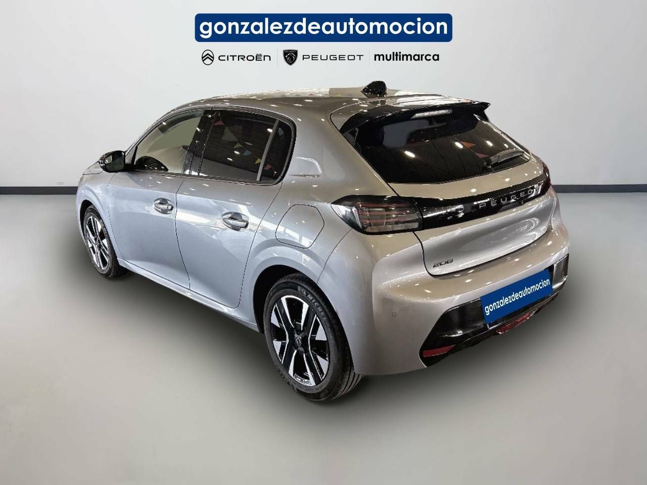 Peugeot 208   Puretech 100 Allure 13