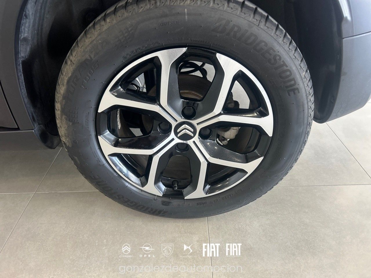 Citroën C3 Aircross PLUS PureTech 110 24