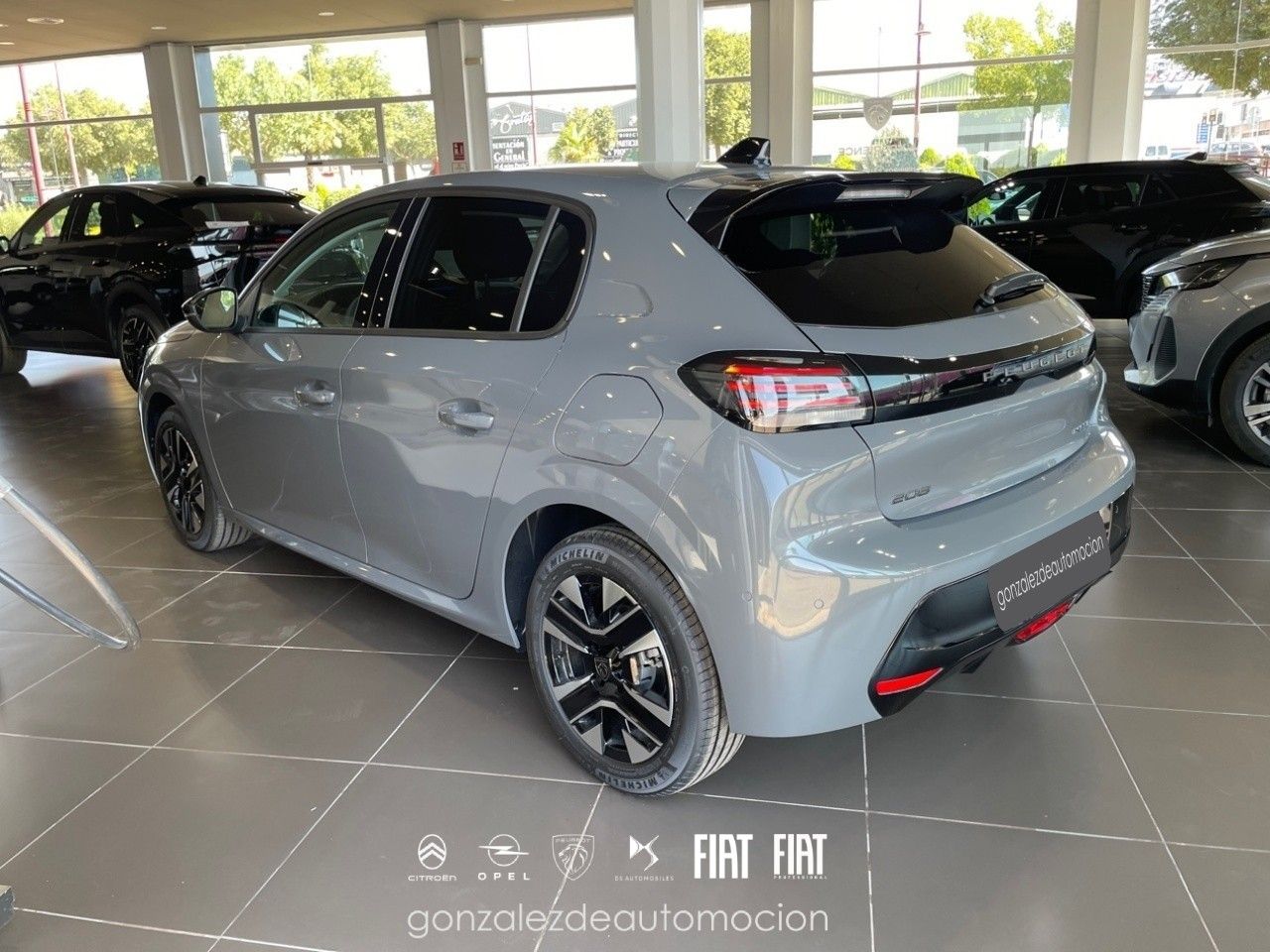 Peugeot 208 ALLURE HYBRID 110 ë-DCS6 13