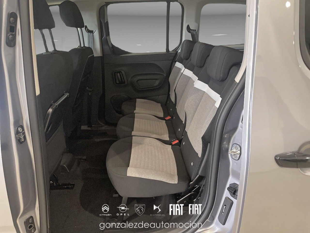 Citroën Berlingo PLUS Talla XL BlueHDi 130 EAT8 7 PLAZAS 17