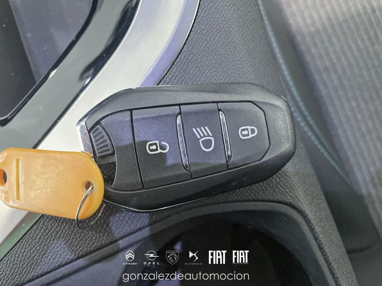 Peugeot 3008 1.5 BlueHDi 96kW S&S EAT8 Allure Pack 26