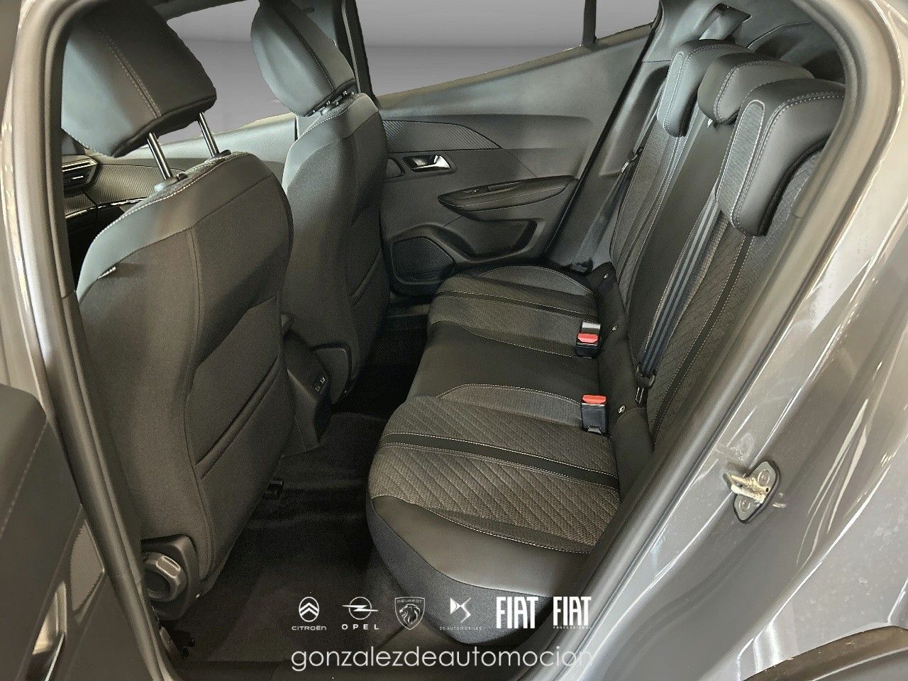 Peugeot 2008  N2008  Hybrid 145 eDCS6 Allure 15