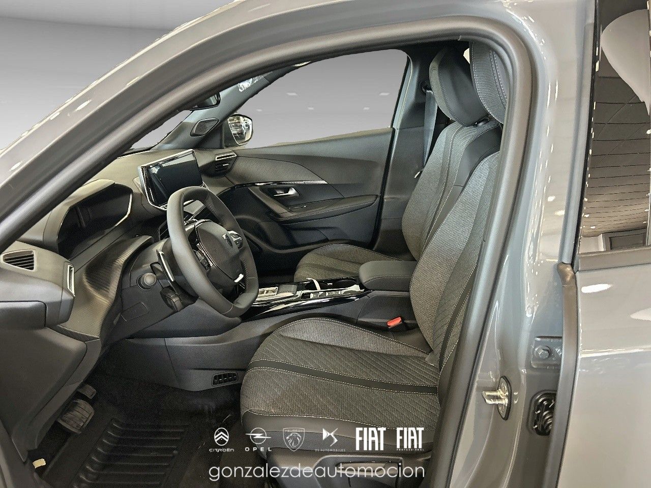 Peugeot 2008  N2008  Hybrid 145 eDCS6 Allure 17