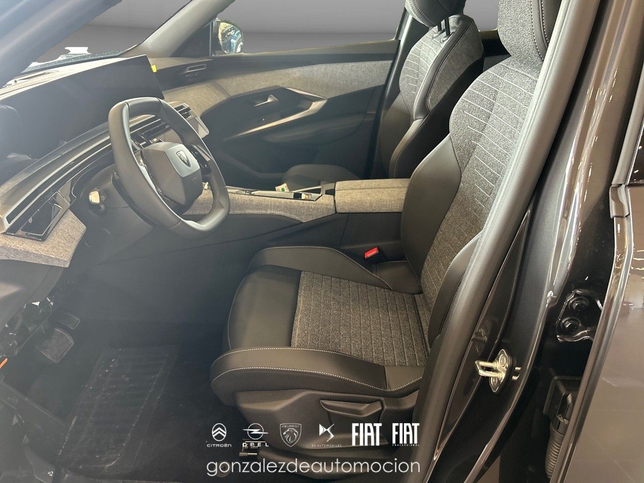 Peugeot 3008  1.2 107KW  eDCS6 Allure 15