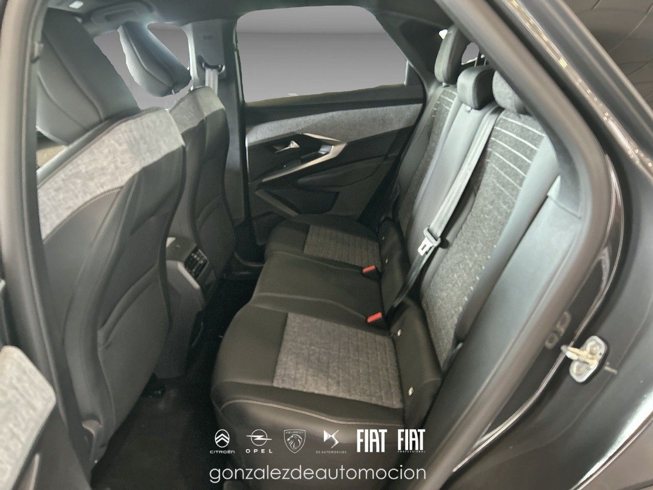 Peugeot 3008  1.2 107KW  eDCS6 Allure 17