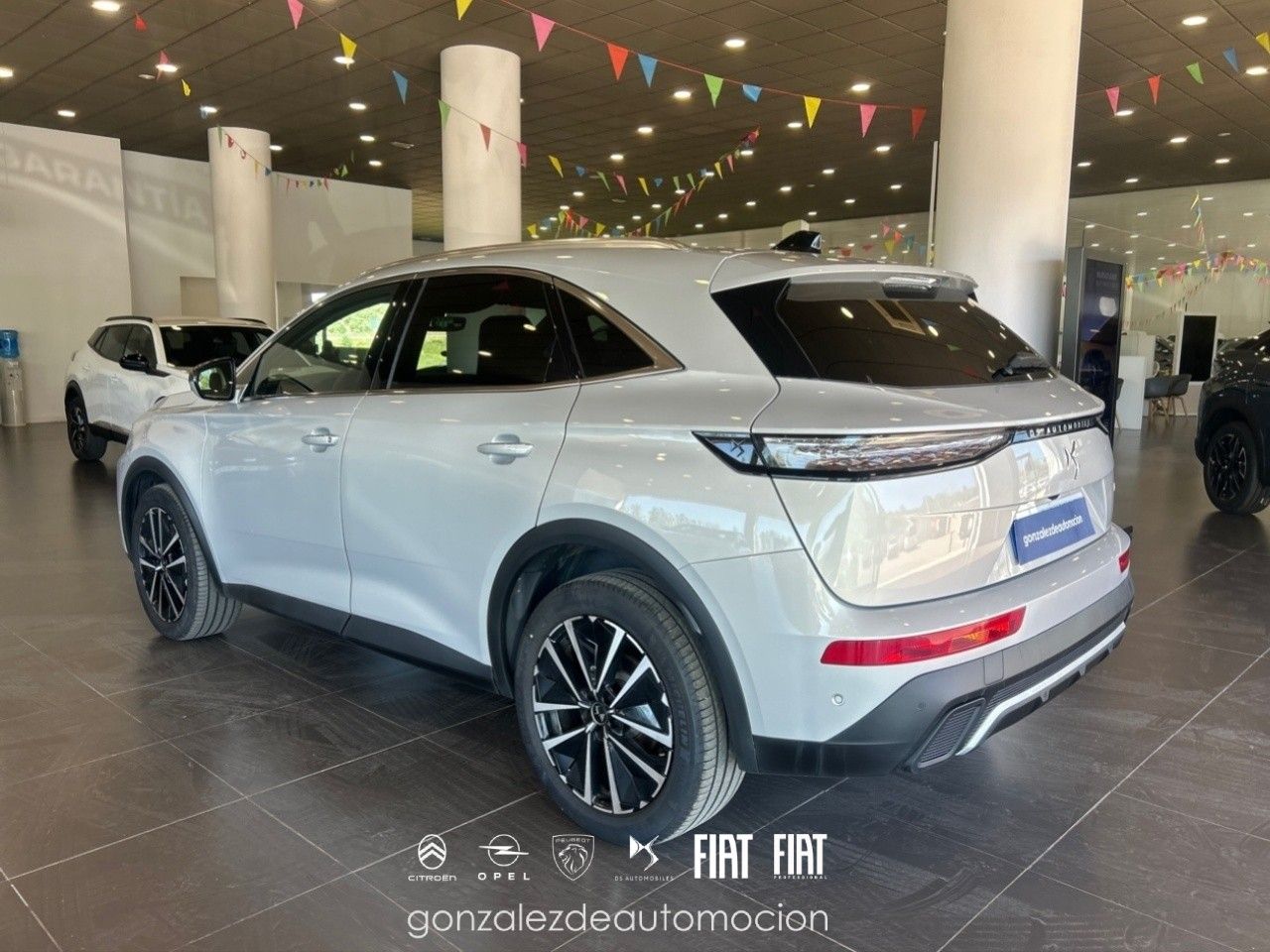 DS DS 7 BlueHDi 130 Automático RIVOLI 26