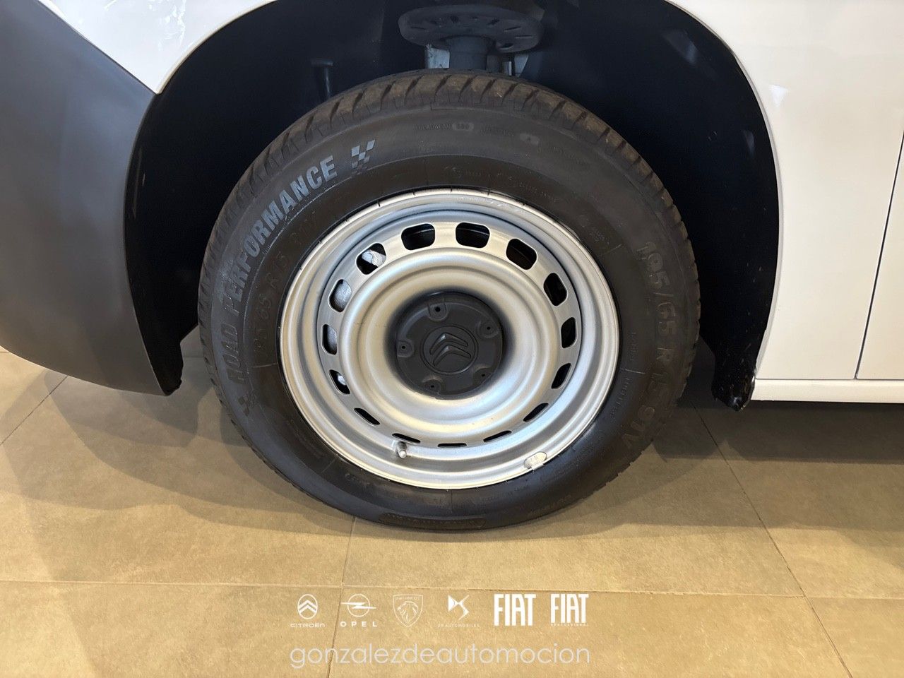 Citroën Berlingo Talla M BlueHDi 100 Control 18