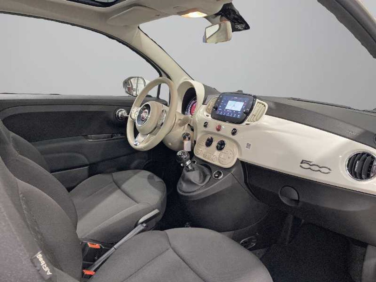 Fiat 500 FIAT  1.0 Hybrid 51kw (70CV) Dolcevita 22