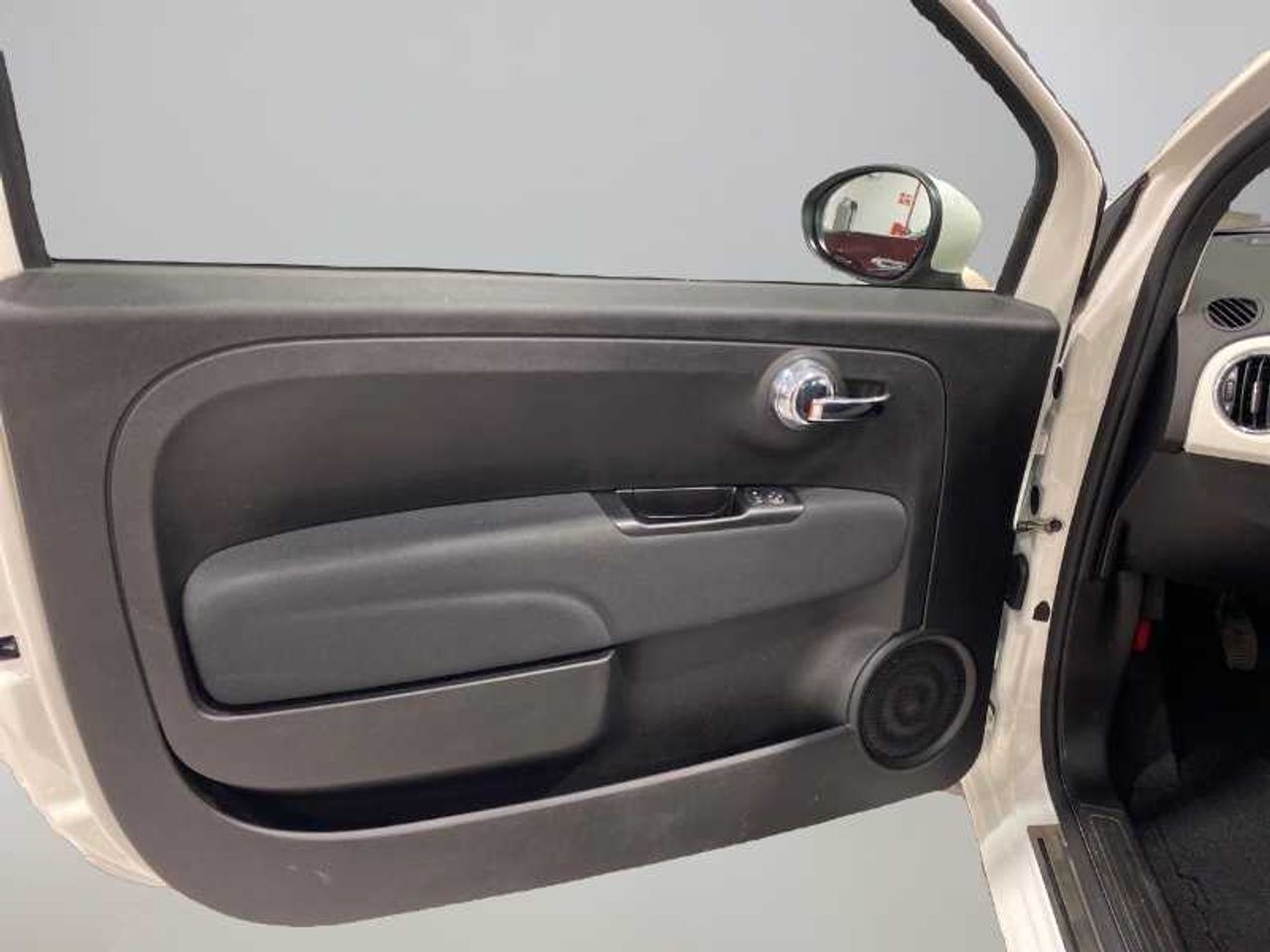 Fiat 500 FIAT  1.0 Hybrid 51kw (70CV) Dolcevita 26