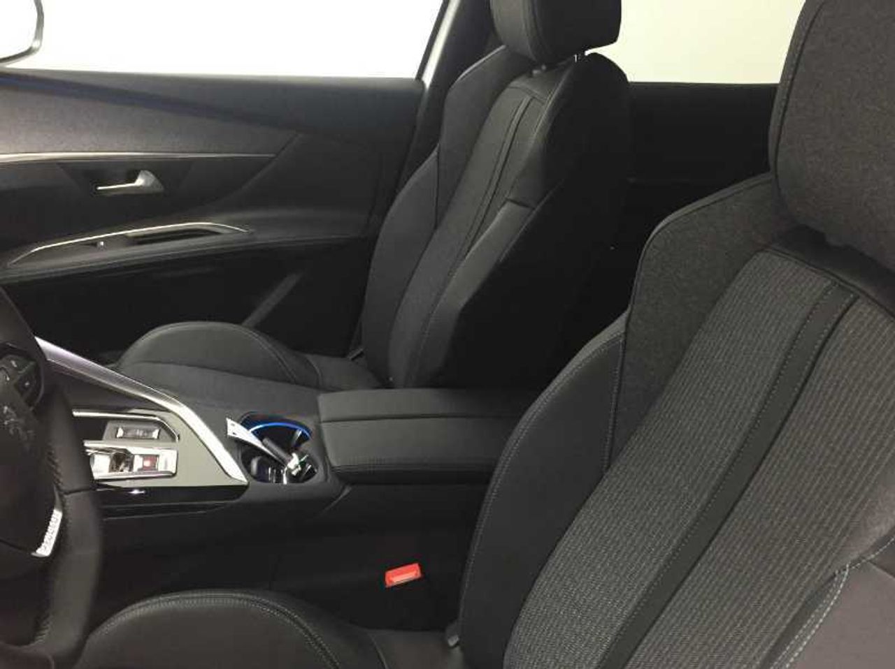 Peugeot 3008 Hybrid NSUV 3008 Allure Pack HYBRIDO ENCHUFABLE 225 e-EAT8 PHEV 18