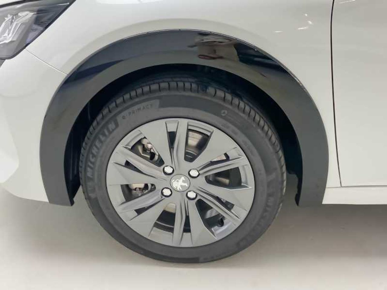 Peugeot 208 Nuevo 208 5P Allure Pack Eléctrico 136 Cv (100 Kw) 9