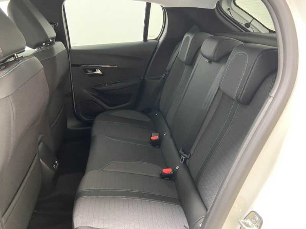 Peugeot 208 Nuevo 208 5P Allure Pack Eléctrico 136 Cv (100 Kw) 13