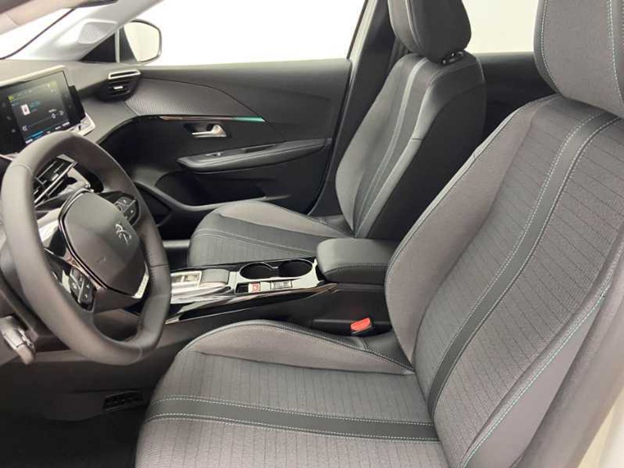 Peugeot 208 Nuevo 208 5P Allure Pack Eléctrico 136 Cv (100 Kw) 20