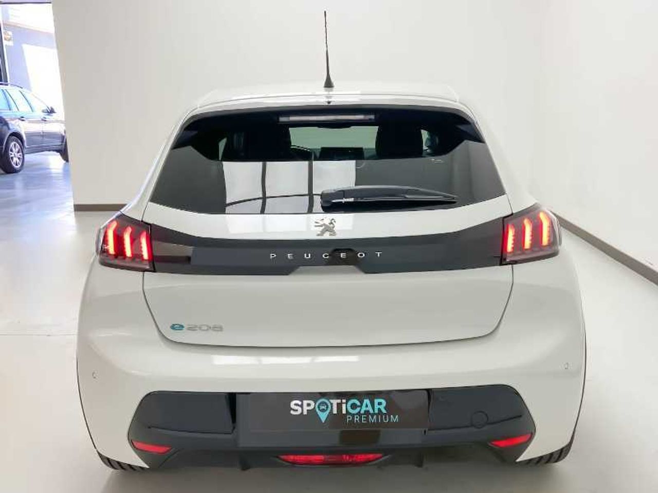 Peugeot 208 Nuevo 208 5P Allure Pack Eléctrico 136 Cv (100 Kw) 28