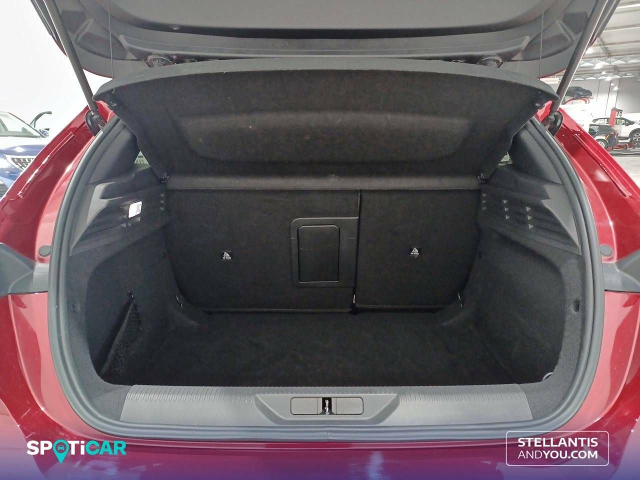 Peugeot 308  5P  PureTech 130 S&S MAN Allure 11