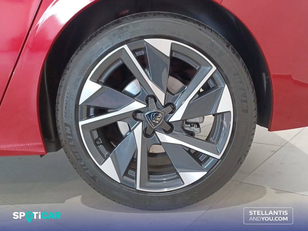 Peugeot 308  5P  PureTech 130 S&S MAN Allure 18