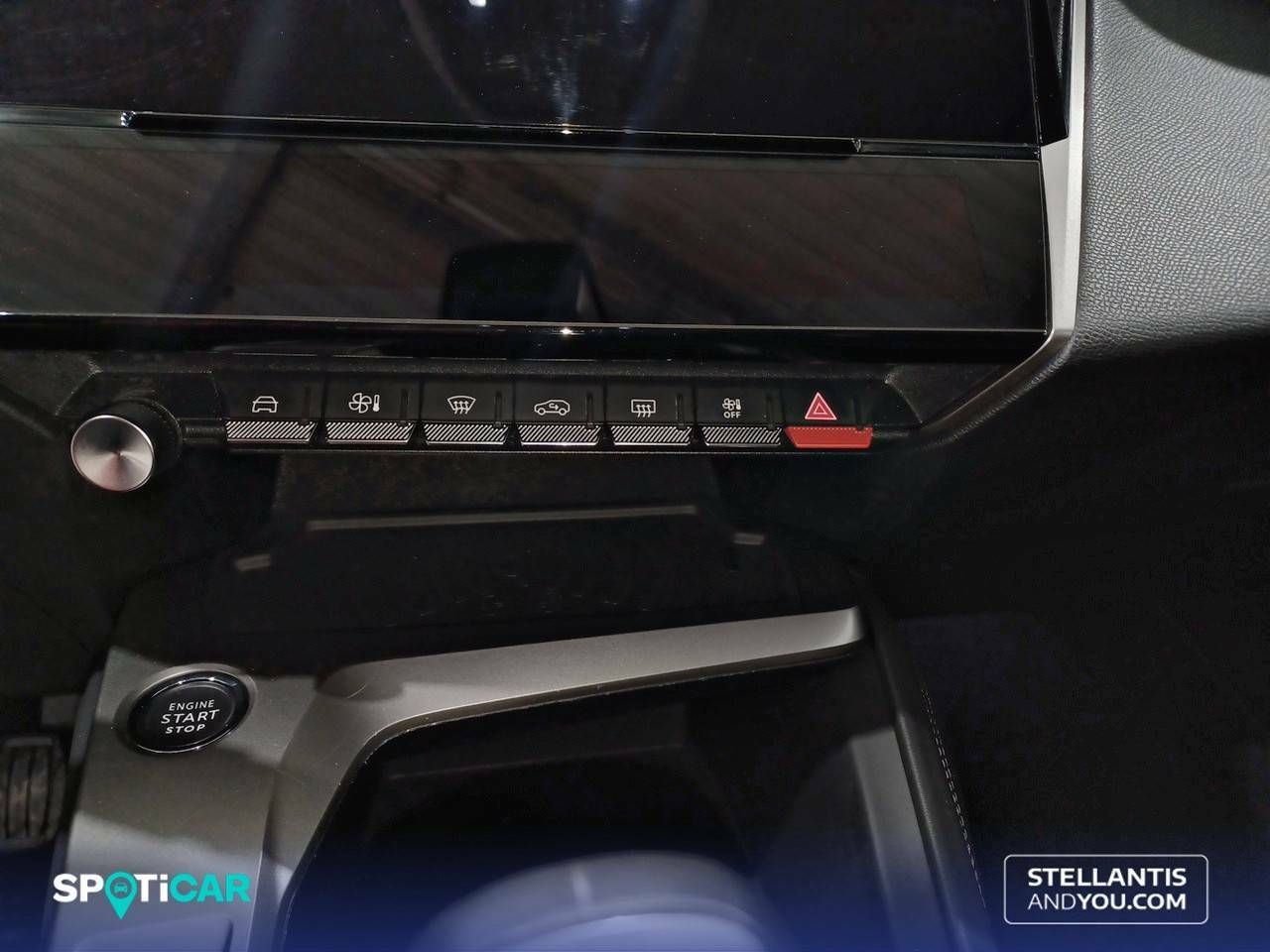Peugeot 308  5P  PureTech 130 S&S MAN Allure 28