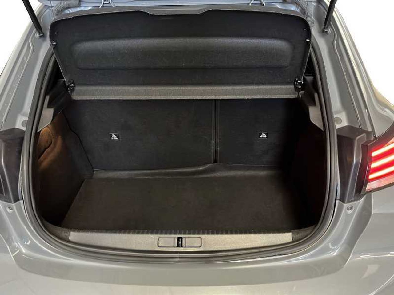 Peugeot 208 N 5P Active Gasolina 100 S&S 6 Vel MAN 18