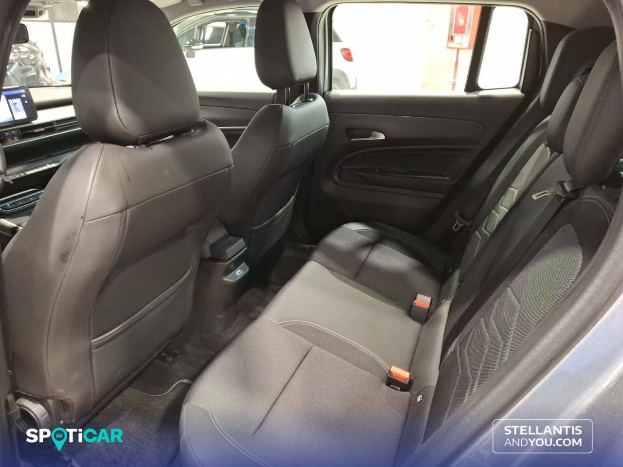 Jeep Avenger  1.2 eHybrid 74kW (100CV) Altitude 17