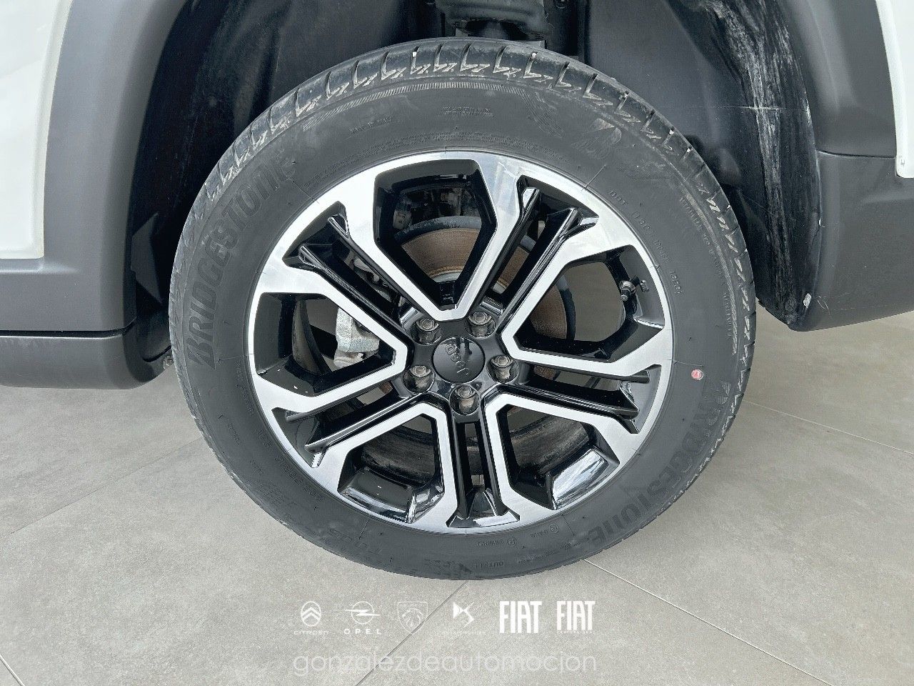 Jeep Compass LIMITED TURBO 130 18