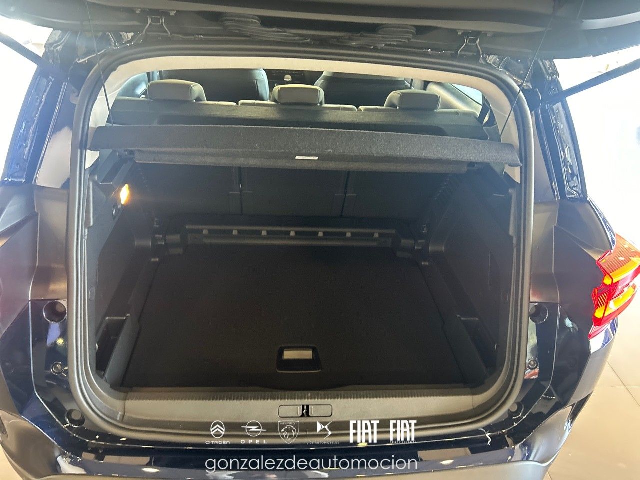 Citroën C5 Aircross PLUS PureTech 130 11