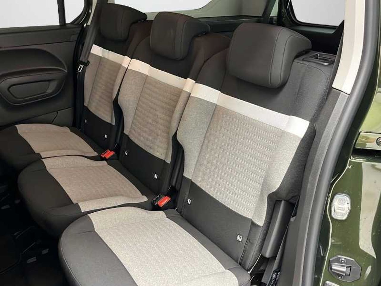 Citroën Berlingo Nueva  Talla XL BlueHDi 130 S&S EAT8 MAX M1 15