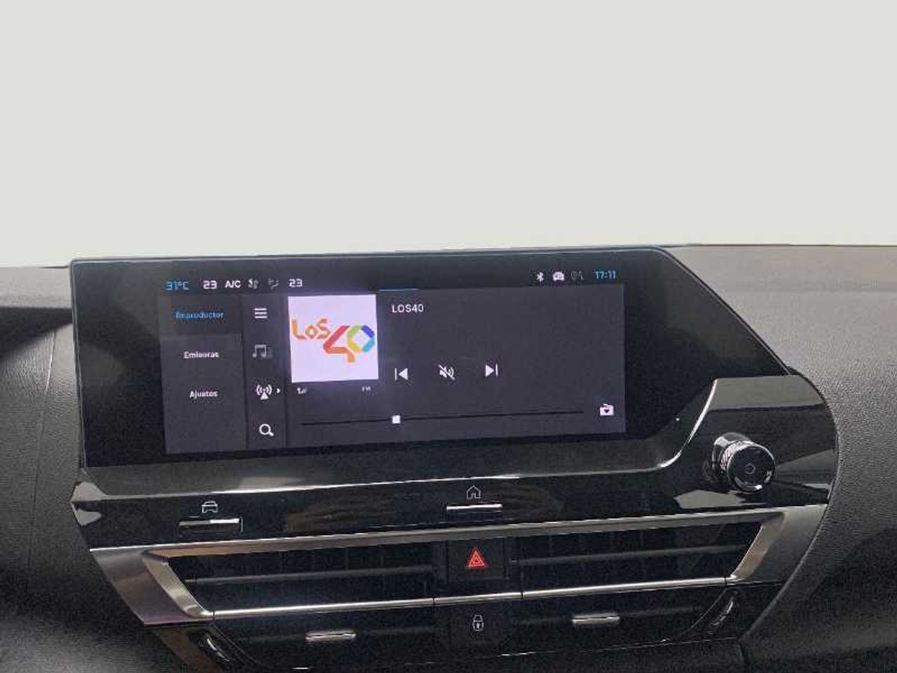 Citroën C4 Hybrid 136 ë-DSC6 PLUS (solo stock) 22