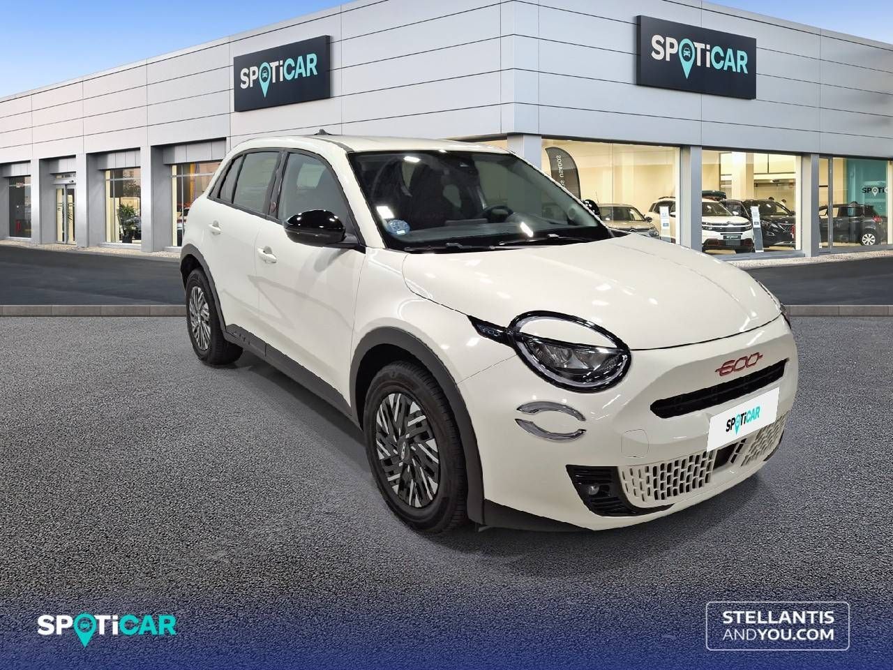 Fiat 600  600e  54kwh 115kw (156cv) RED 5