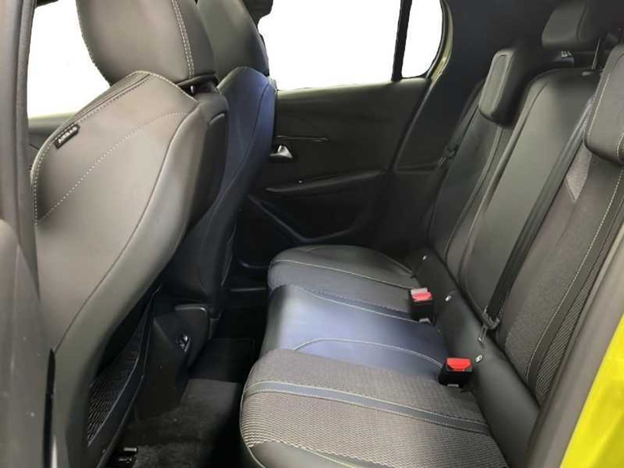 Peugeot 208 N 5P GT HYBRID 136 eDCS6 17