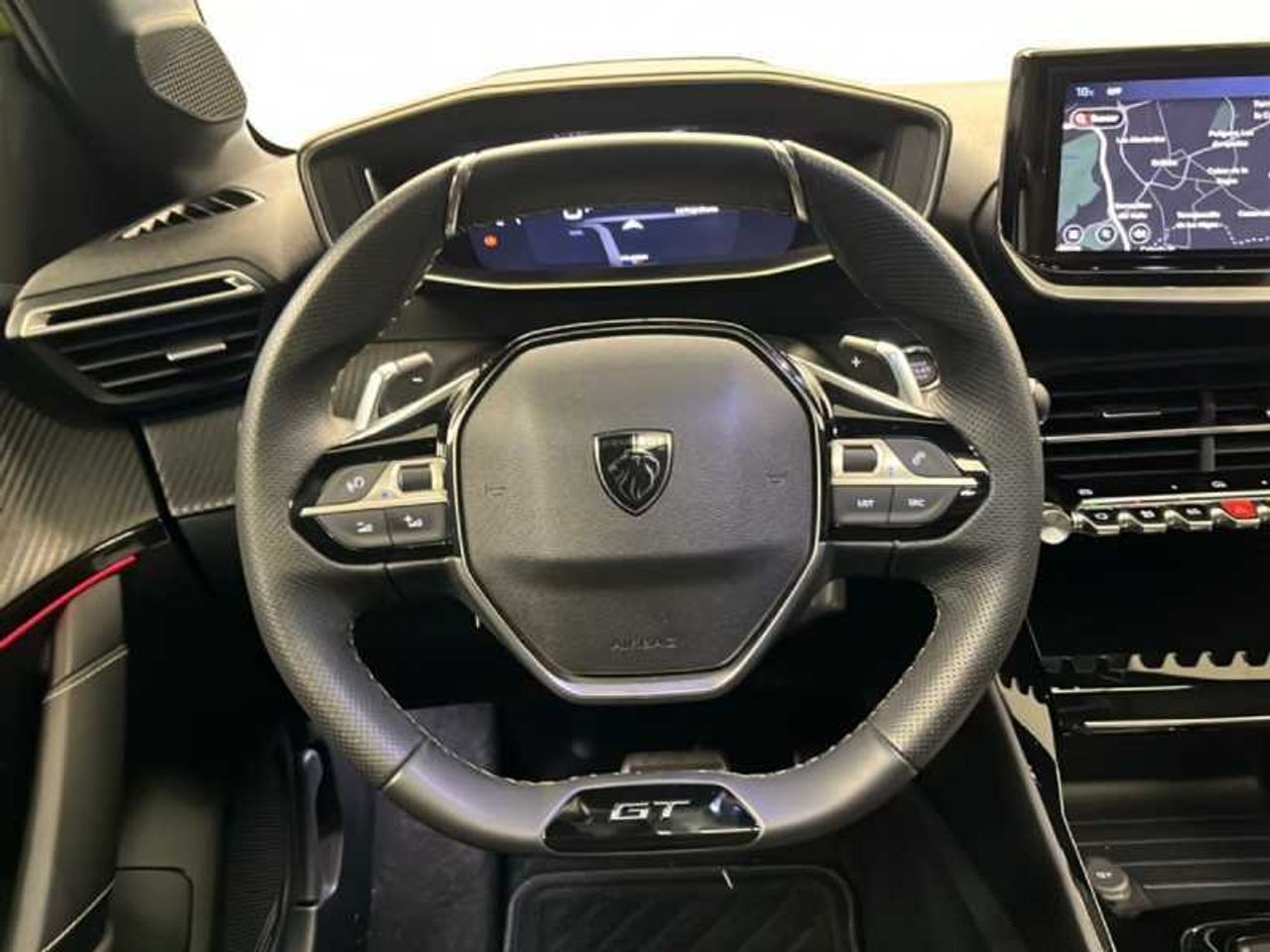 Peugeot 208 N 5P GT HYBRID 136 eDCS6 28