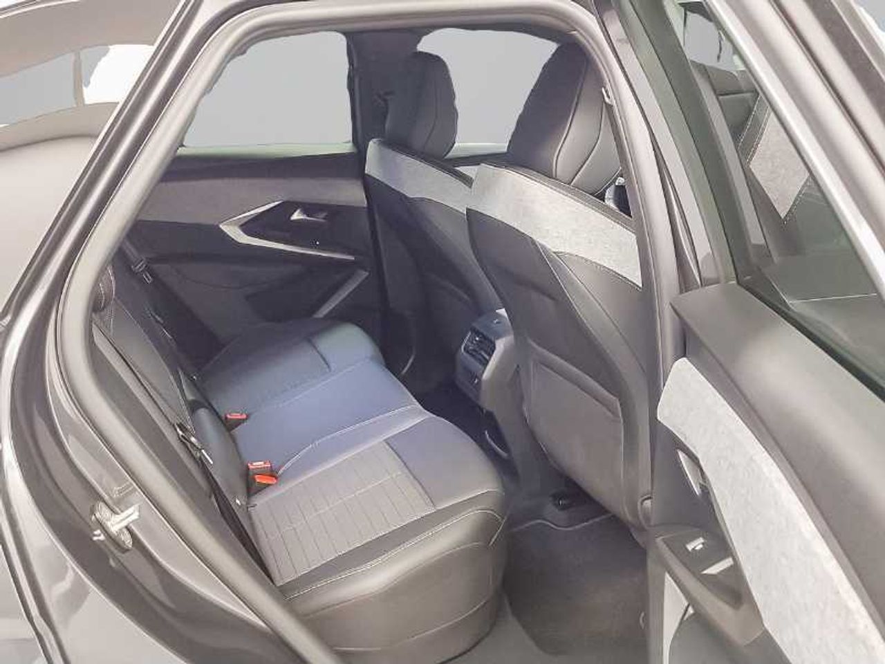 Peugeot 3008 Hybrid Nuevo 3008 Allure HYBRID 145 e-DCS6 18