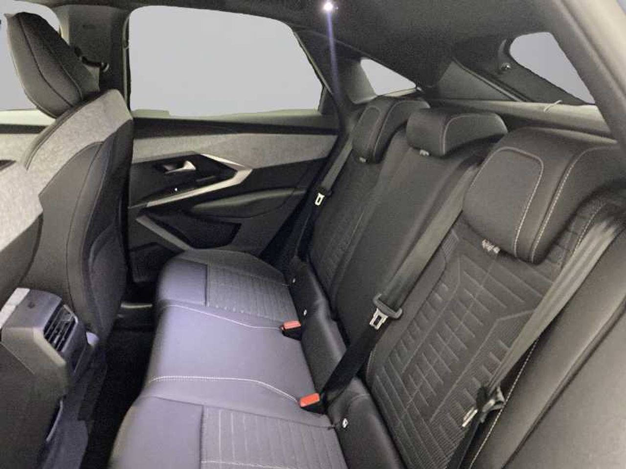 Peugeot 3008 Hybrid Nuevo 3008 Allure HYBRID 145 e-DCS6 15