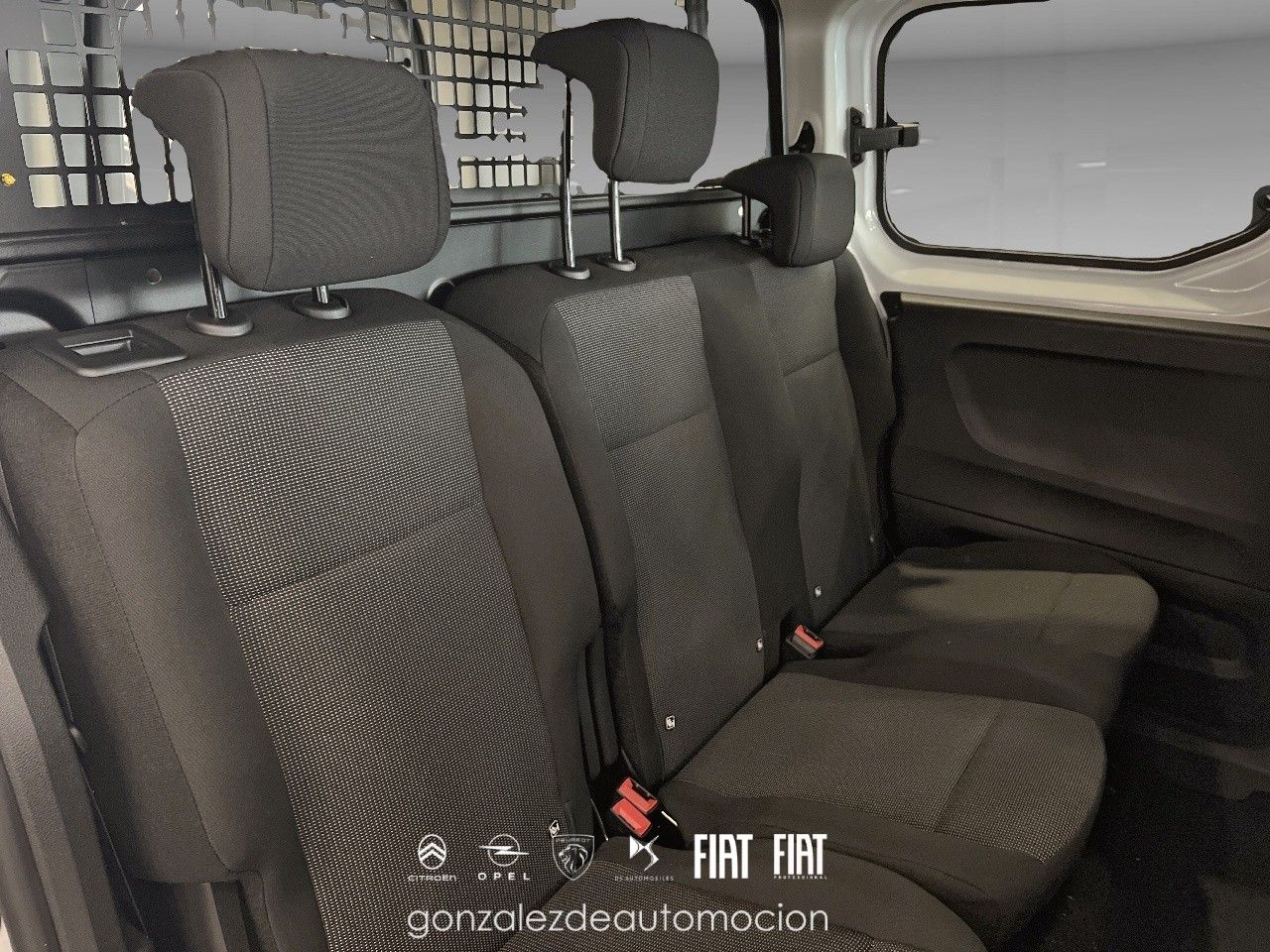 Citroën Berlingo YOU Talla M BlueHDi 100 N1 17